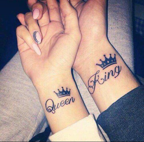 Queen_and_King_hand_tatoo.JPG
